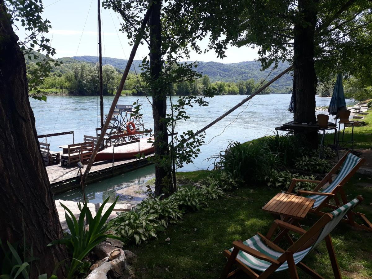 Apartman "Kapetana Luka" Ljubovija Exteriör bild