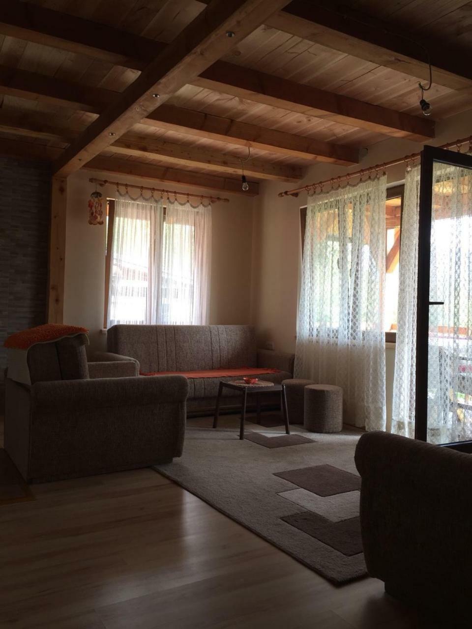 Apartman "Kapetana Luka" Ljubovija Exteriör bild